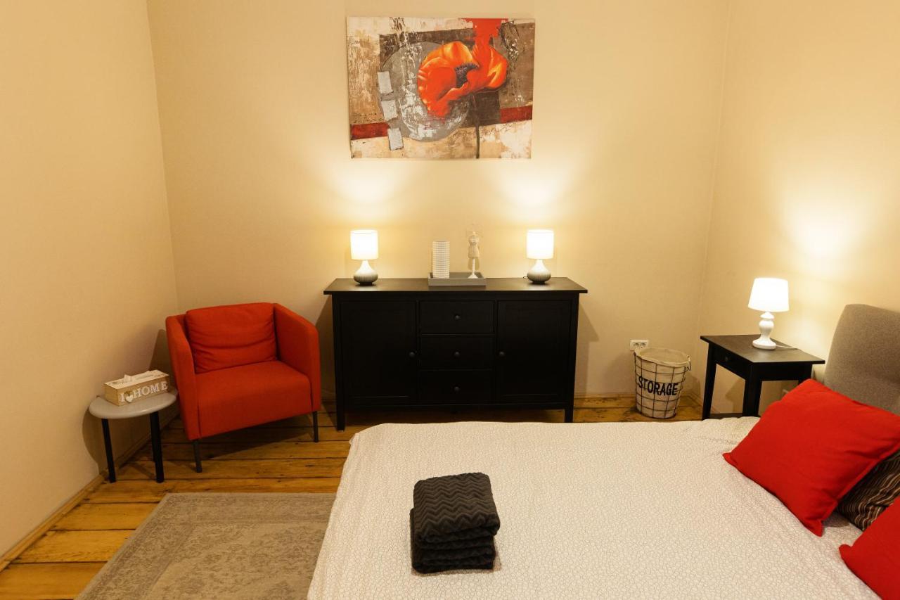 Chic Apartment In Historical City Center Timişoara Eksteriør billede