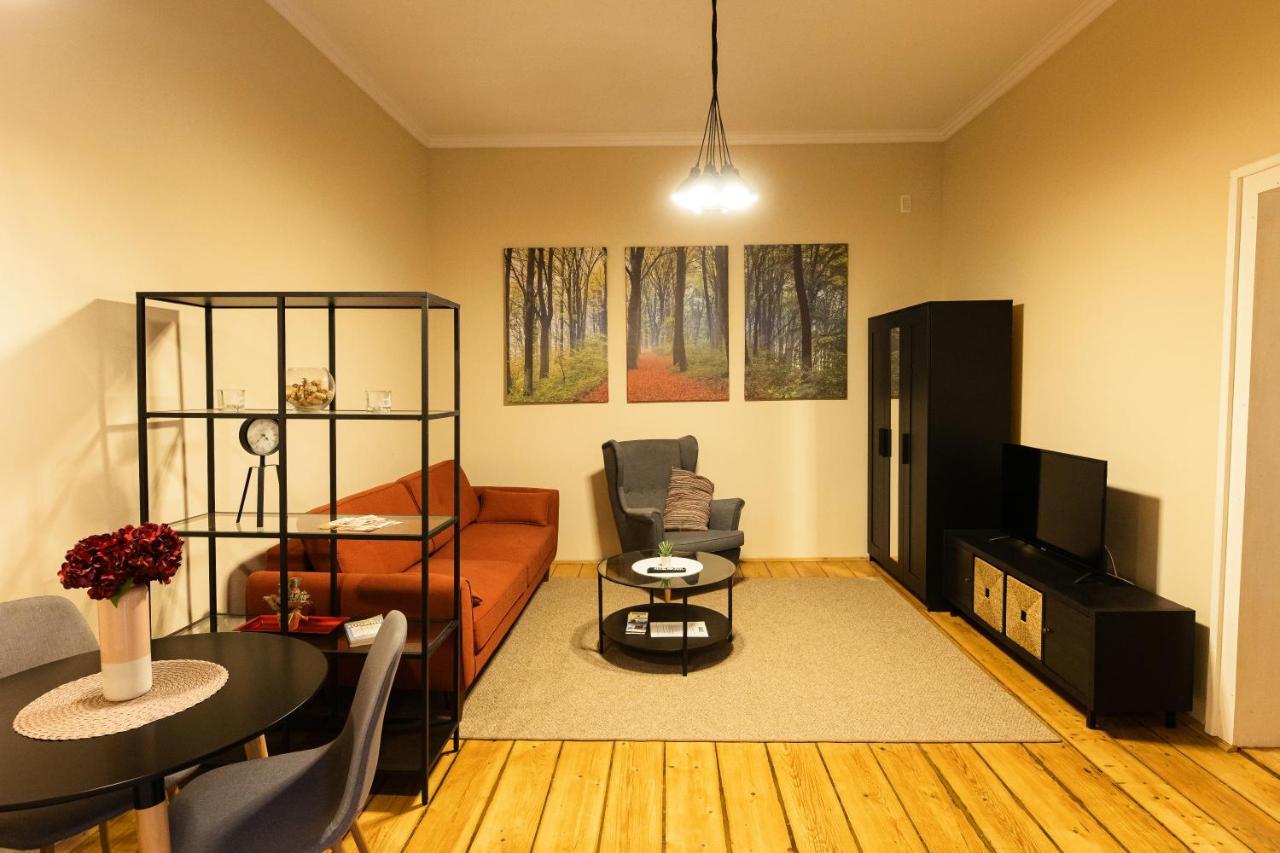 Chic Apartment In Historical City Center Timişoara Eksteriør billede