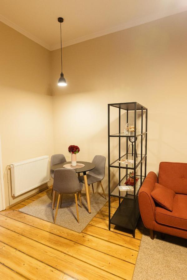 Chic Apartment In Historical City Center Timişoara Eksteriør billede