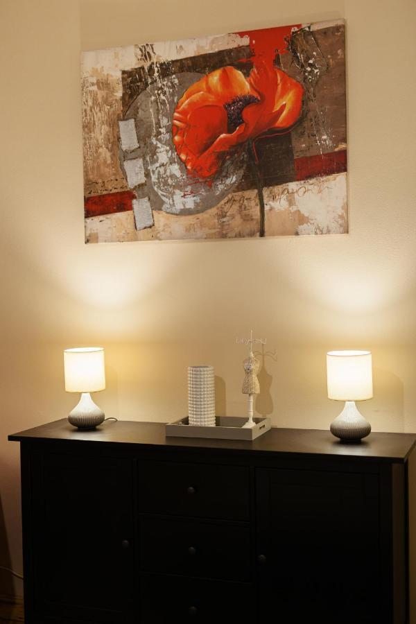 Chic Apartment In Historical City Center Timişoara Eksteriør billede